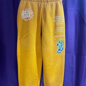 OutKast x Urban Outfitters Yellow Sweatpants- Rare, Size M